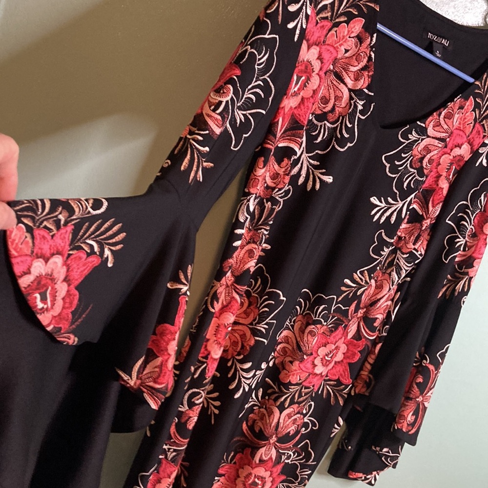 ROZ & ALI Black Floral Dress - Picture 4 of 4